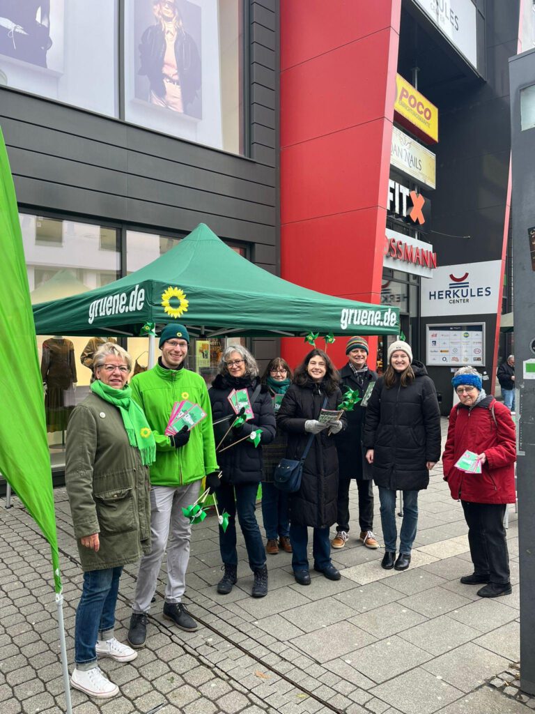 Wahlkampfstand in der Bahnhofsstraße